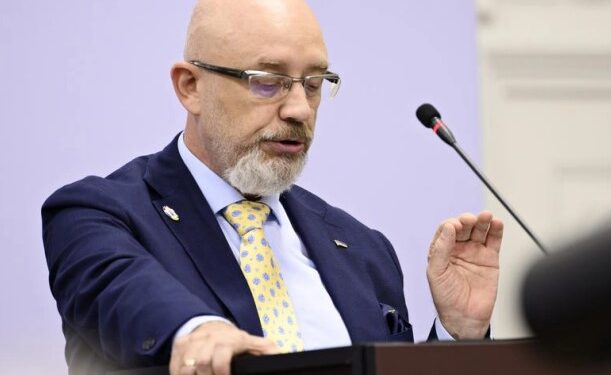 Зеленски среде војна го смени министерот за одбрана