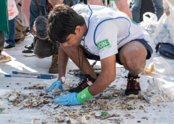 Велика Британија го освои првото светско првенство во собирање ѓубре
