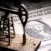 Доларот зајакна, цените на нафтата паднаa