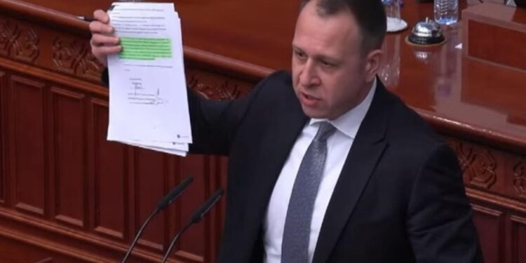 Јанушев до Спасовски: Знаевте дека поради нестручност и нефикасна работа на институциите дојде до трагичната ликвидација на двајца сограѓани- зошто лажевте?