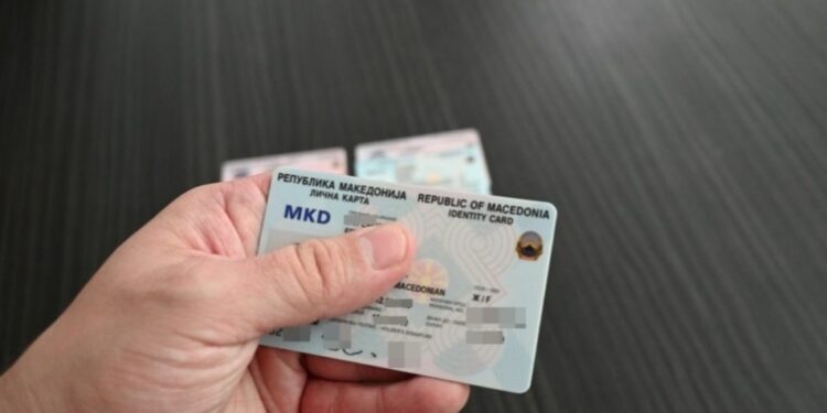 Личните карти ќе важат за внатрешна употреба, ќе се разгледаат сите опции за пасошите