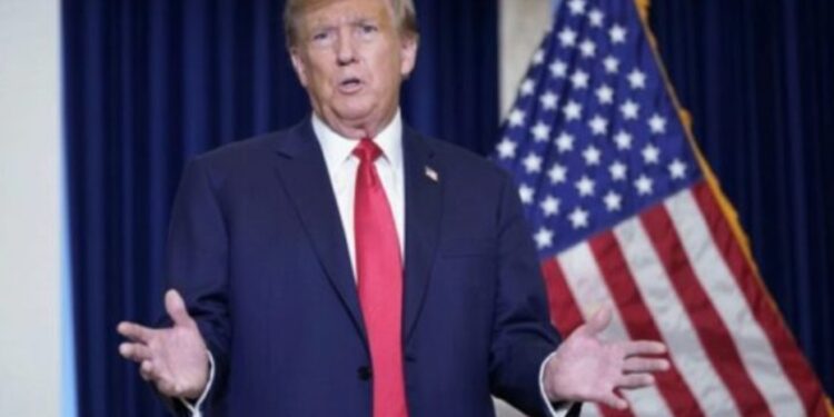 Трамп: Путин и Си Џинпинг се многу влијателни и паметни луѓе, а Бајден е неспособен