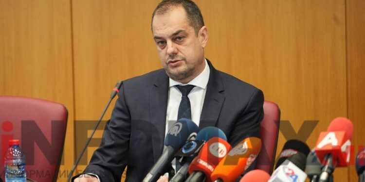 Бубевски на брифинг со новинарите: Открива до каде е случајот со Вања и Панче!