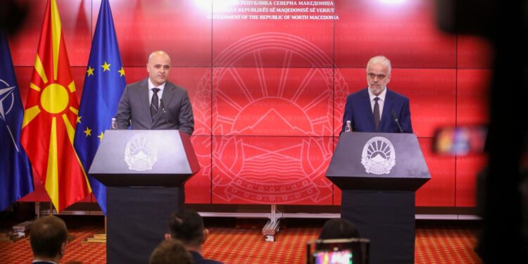 На 8ми мај ќе нема кој да го изгаси светлото во СДС, со Ковачевски Македонија тоне, немаме повеќе држава, реагира ВМРО-ДПМНЕ