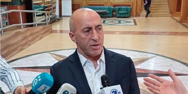 КУРТИ СЕ СВРТЕ КОН РУСКАТА АГЕНДА Харадинај го обвини косовскиот премиер дека се оддалечува од НАТО