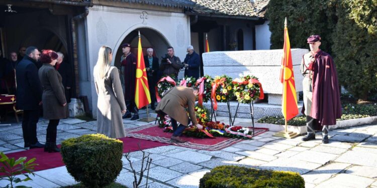 Македонија одбележува 152 години од раѓањето на великанот Гоце Делчев: Џафери не се појави во црквата „Св Спас“