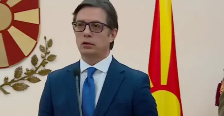 Кабинетот на Пендаровски со став за праќањето војници во Украина