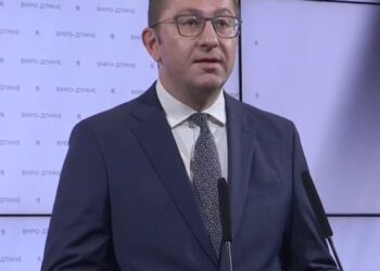 Мицкоски: Народот живее тешко и сиромашно, вели немаме повеќе држава, мора да ја вратиме надежта