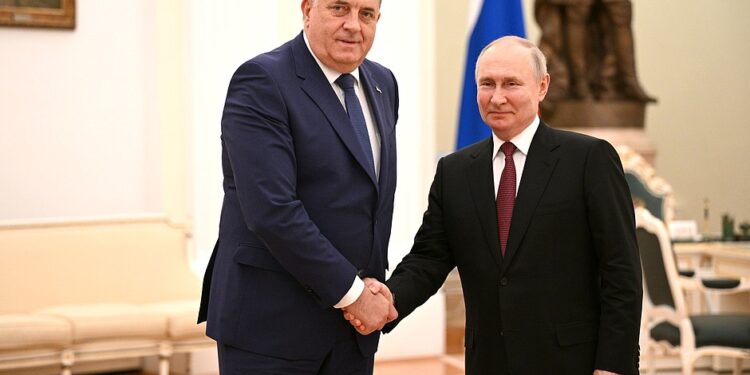 Додик: Разговарав со Путин, бевме примени со многу почит, го охрабрив да продолжи!