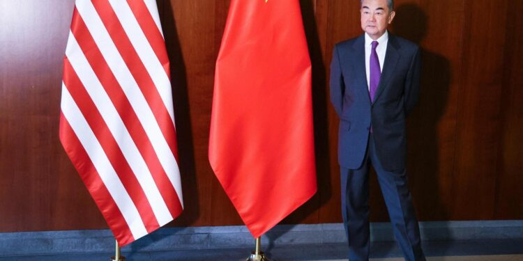 Предупредување од шефот на кинеската дипломатија: “ЗАПАДОТ ЌЕ НАПРАВИ ИСТОРИСКА ГРЕШКА…“