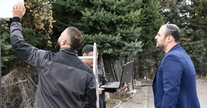 ВЕТЕНО-СТОРЕНО: Ѓорѓиевски постави мерна станица во парцелата на Цементарница УСЈЕ