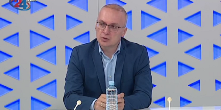 ГЛАСОВИТЕ ОД ДУИ ЗА ПЕНДАРОВСКИ ВО ВТОРИОТ КРУГ ЌЕ БИДАТ УСЛУГА ЗА СИЛЈАНОВСКА Милошоски тврди дека ВМРО-ДПМНЕ има огромна предност