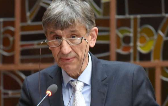 Македонија е поробена земја, а за тоа се виновни македонските политичари