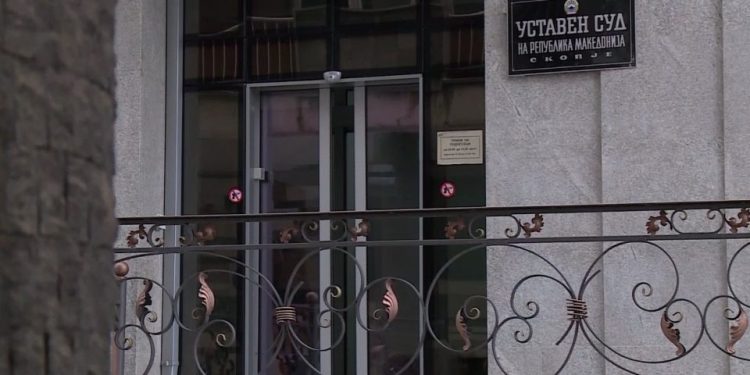 По четири неуспешни обиди, седницата за избор на претседател на Уставен суд продолжува утре