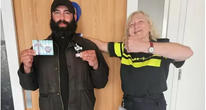 Бездомник го вратил паричникот со две илјади евра