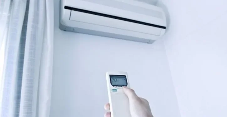 Како да го приспособите клима уредот да троши помалку струја?