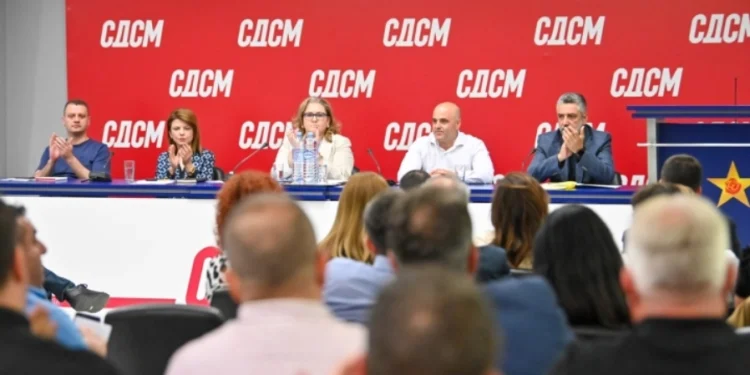 Ескалира раздорот во СДСМ: Филипче контра Деспотовски, а настрада и Костадинов