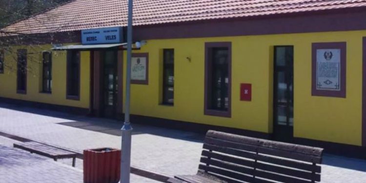 Возот од Велес утрово не тргна за Скопје, се расипал