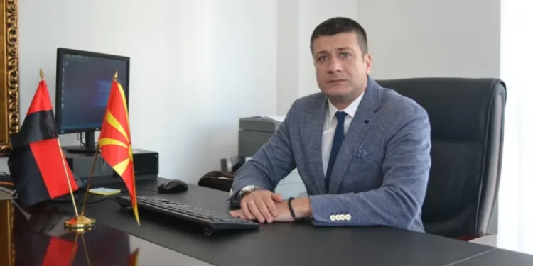 Општините да ги спремат проектите, ќе добијат 250 милиони евра, најави Перински