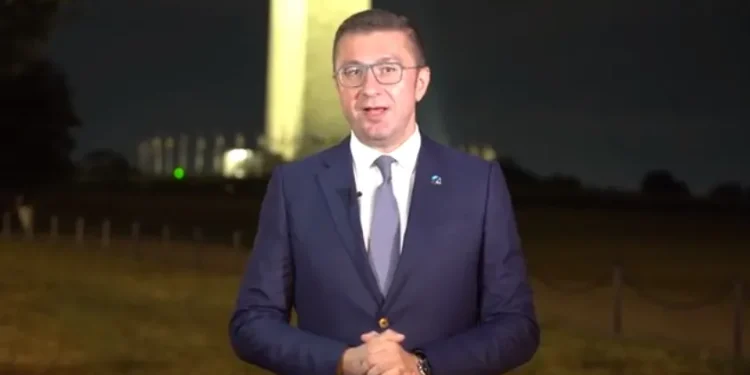 Помина времето на македонски политичари кои прифаќаа секакво понижување понудено на маса