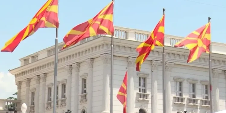 Владата утре на седница го става укинувањето на економските директори