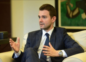 Муцунски во Брисел на средби со Марта Кос и Јан Копман