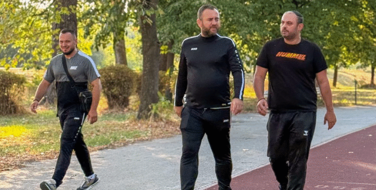 Орце и Панче Тошковски на утринско пешачење низ Градскиот парк