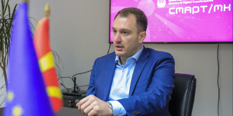 Андоновски на пуштање во функција нова канцеларија за административни услуги во Свети Николе