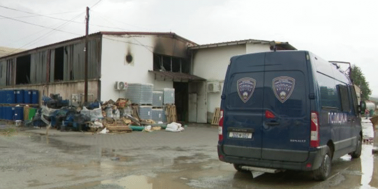 Гром го предизвикал пожарот во велешката фабрика