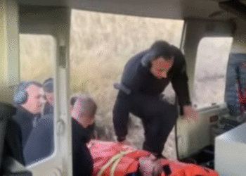 Полициски службеници спасија повредено лице на Шар Планина, со хеликоптер