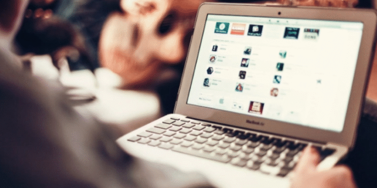 Почна регионалниот онлајн саем за вработување , компании од Србија нудат 450 работни места