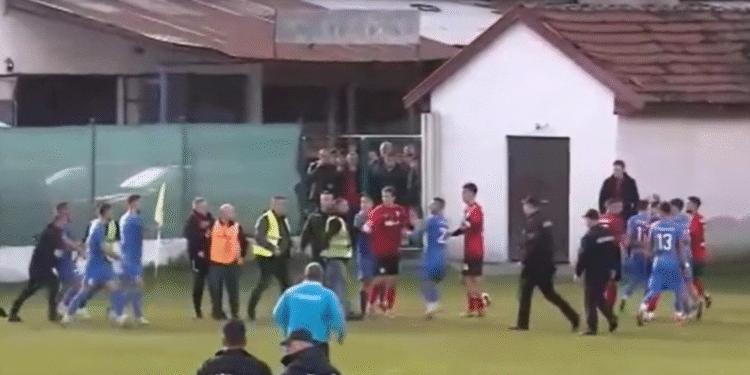 Член од обезбедувањето на Шкендија Арачиново заврши во притвор, откако нападна фудбалер на Брегалница Штип