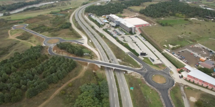 На автопатот кон Грција треба да има и хотели, но прво треба коловозот и паркинзите да се средат