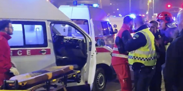 Страотни сцени вечерва: Гори старечки дом – до овој момент СЕДУМ ЗАГИНАТИ, се стравува дека бројот може да расте