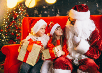 Зошто децата се подобри за Божиќ? Не поради Дедо Мраз!