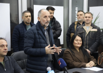 Невзат Бејта го отвори изборниот штаб во Гостивар: Градот ќе се води чесно и транспарентно