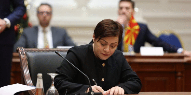 Димитриеска-Кочоска: Македонија обезбеди 97 милиони евра за стратешки енергетски проекти