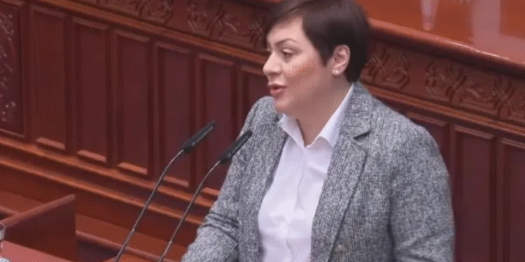 Димитриеска-Кочоска: Дополнетиот буџет гарантира стабилни финансии и повисок економски раст во 2026