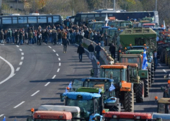 Големи блокади во Грција поради доцнењето на субвенциите