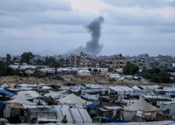 Нема да има бегалски кампови во Македонија, велат од власта и од Британија