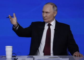 Русите се жалеа, Путин одговараше: како помина четири и полчасовниот настап