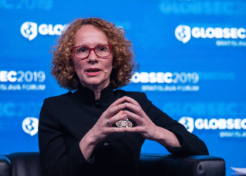 Шекеринска: Русија врши хибридно влијание врз БиХ и Балканот