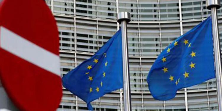 Новиот систем за регистрација во ЕУ се претвори во казна за македонските граѓани