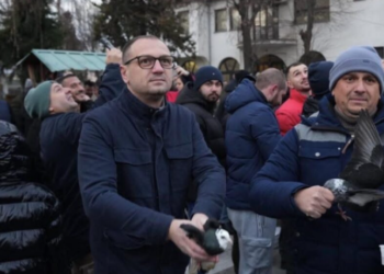 Проданоски го честита Богојавление – Водици на граѓаните на Прилеп