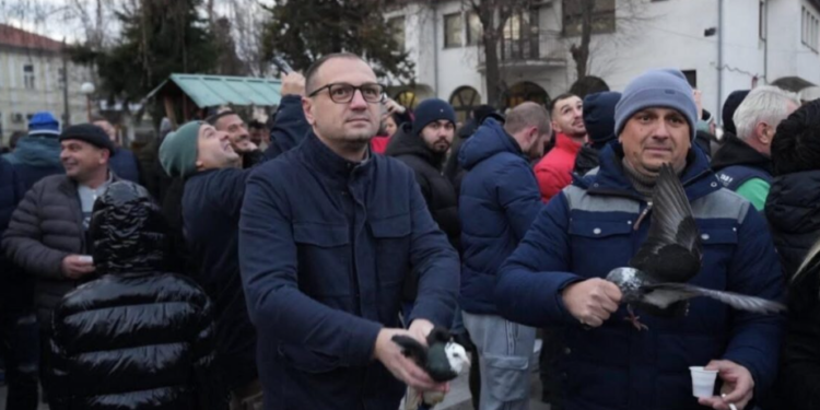 Проданоски го честита Богојавление – Водици на граѓаните на Прилеп