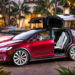 Наместо автомобили, роботи: зошто Tesla ги укинува Model S и Model X