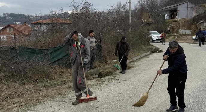 Општините Кисела Вода и Сопиште заедно го чистат теренот во областа Теферич