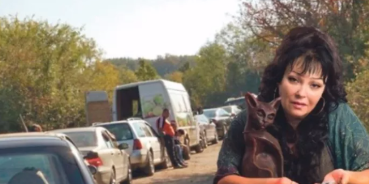 Cе појави новата баба Ванѓа на Балканот – кај Марина cе чека по три дена за сеанса