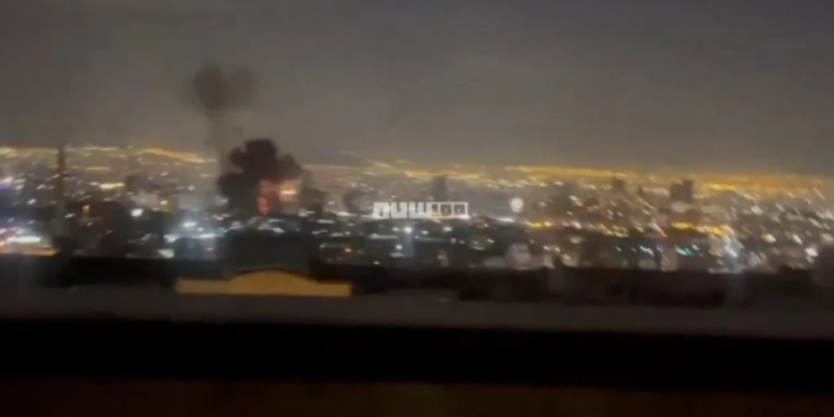 Погодено седиштето на иранската државна телевизија во нови напади од Изреал