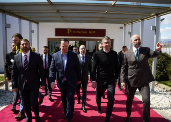 Мицкоски: Новата авиолинија Скопје – Будимпешта носи економски и туристички бенефити